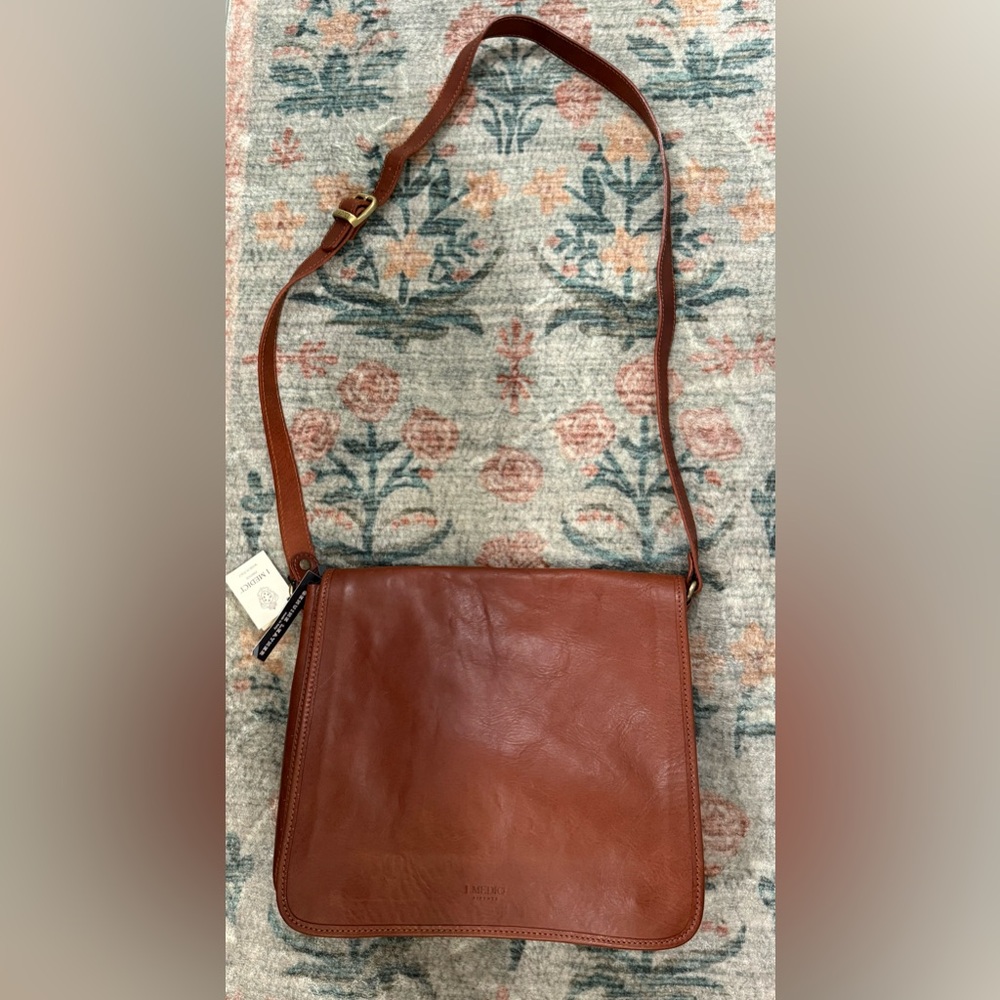 I Medici Genuine Italian Leather Crossbody Bag